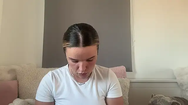 maisiesmithx online show from 19, 7, 2026