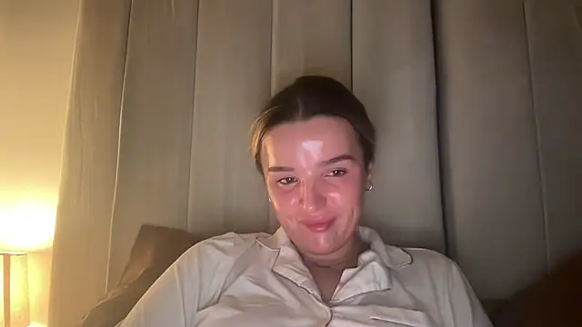 maisiesmithx online show from 6, 8, 2026