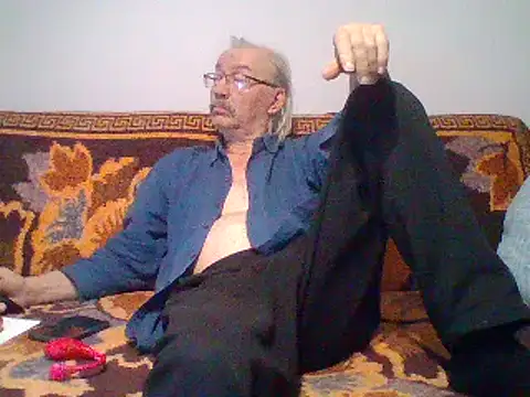 Snapshot of loverboyxxx69 chatting on 19, 2, 2025 loverboyxxx69 online show from 19, 2, 2025