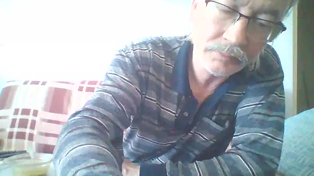 Snapshot of loverboyxxx69 chatting on 12, 3, 2025 loverboyxxx69 online show from 12, 3, 2025