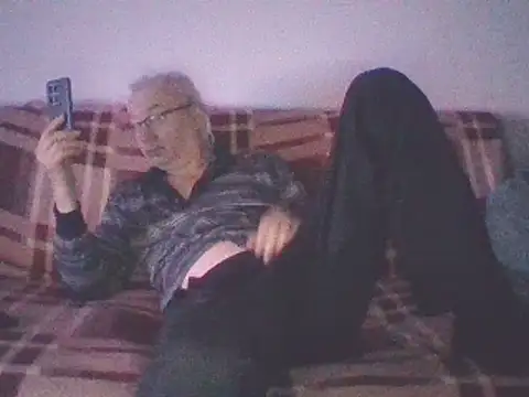 Snapshot of loverboyxxx69 chatting on 16, 3, 2025 loverboyxxx69 online show from 16, 3, 2025