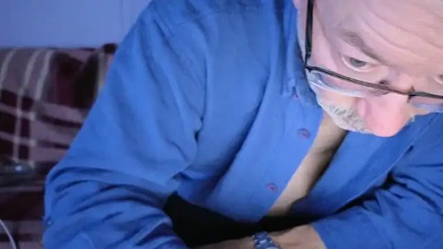 Snapshot of loverboyxxx69 chatting on 3, 10, 2025 loverboyxxx69 online show from 3, 10, 2025