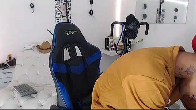 Leonard Price online show from 18, 3, 2025