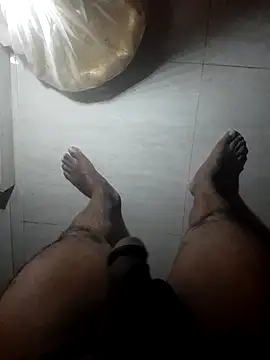 SuranSexy33 online show from 25, 4, 2026