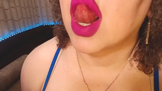 BustyKatty online show from 15, 2, 2026