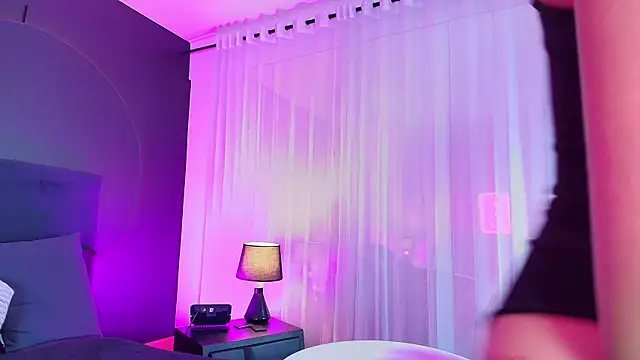 Aylen darkmoor online show from 28, 4, 2026