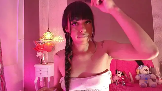 Snapshot of DannaDooll99 chatting on 7, 6, 2026 DannaDooll99 online show from 7, 6, 2026