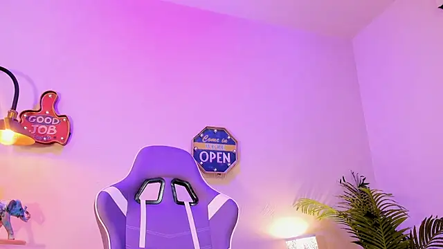 lupeebony online show from 22, 1, 2025