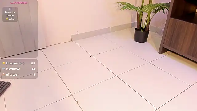 lupeebony online show from 27, 2, 2025