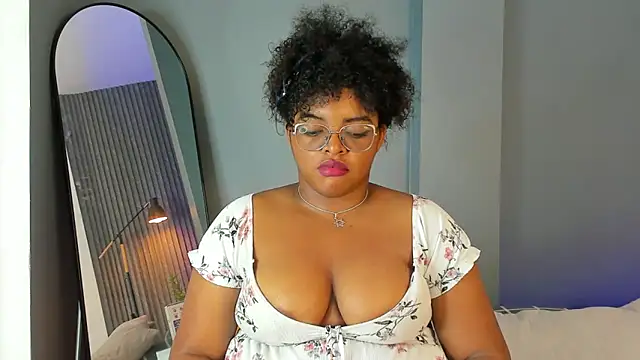 conielaurenth online show from 31, 1, 2025