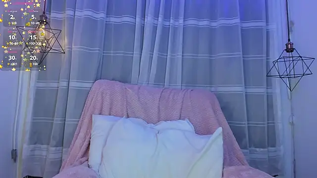 Snapshot of Nyx__Blackwood chatting on 23, 11, 2025 Nyx Blackwood online show from 23, 11, 2025