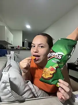 Snapshot of AgnesCampp chatting on 9, 3, 2025 AgnesCampp online show from 9, 3, 2025