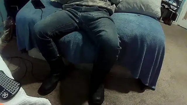 Snapshot of Spunwhiteboy1992 chatting on 28, 11, 2025 Spunwhiteboy1992 online show from 28, 11, 2025