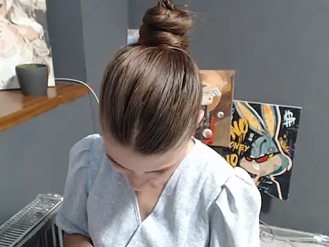 felicity gold online show from 18, 6, 2026