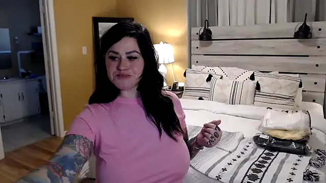 TexasTattooedHouseWife online show from 4, 3, 2025