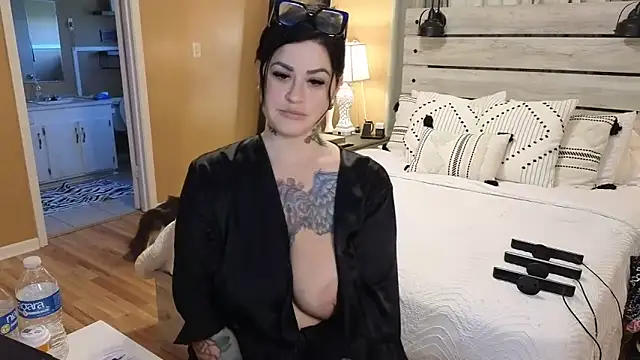 TexasTattooedHouseWife online show from 12, 3, 2025