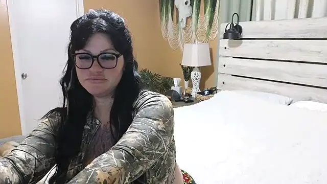 TexasTattooedHouseWife online show from 16, 6, 2026