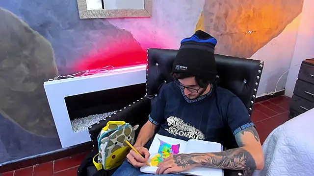 Snapshot of Loggan_donnelly chatting on 24, 12, 2024 Loggan donnelly online show from 24, 12, 2024