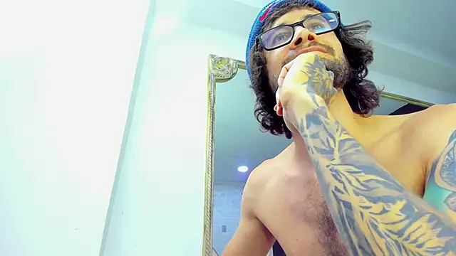 Snapshot of Loggan_donnelly chatting on 19, 3, 2025 Loggan donnelly online show from 19, 3, 2025