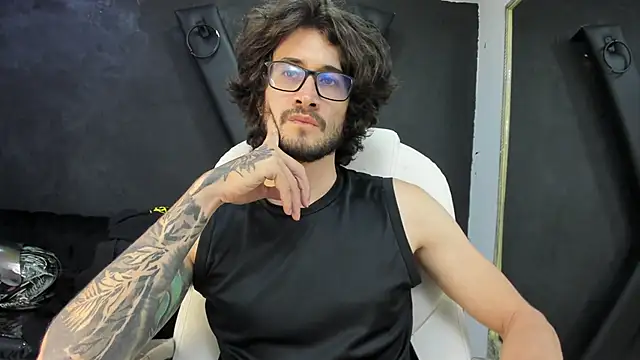 Snapshot of Loggan_donnelly chatting on 21, 3, 2025 Loggan donnelly online show from 21, 3, 2025