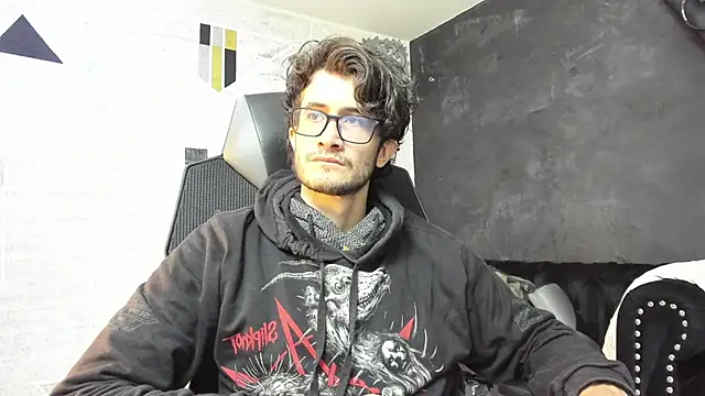 Snapshot of Loggan_donnelly chatting on 17, 9, 2025 Loggan donnelly online show from 17, 9, 2025