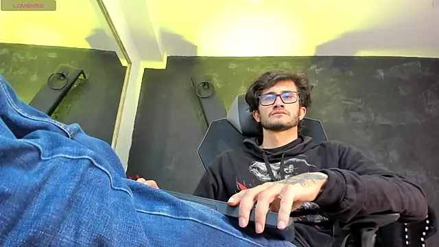 Snapshot of Loggan_donnelly chatting on 26, 9, 2025 Loggan donnelly online show from 26, 9, 2025