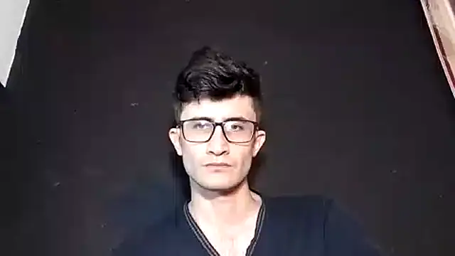 Snapshot of Loggan_donnelly chatting on 15, 11, 2025 Loggan donnelly online show from 15, 11, 2025