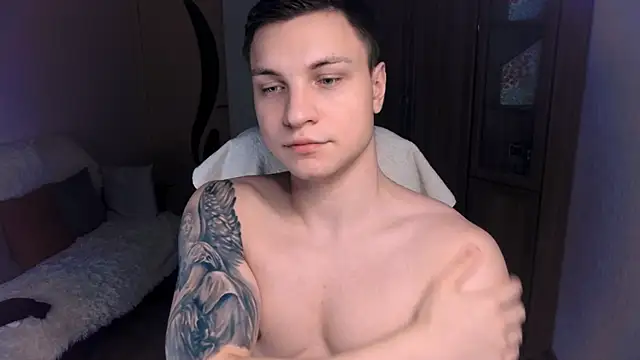 handsome guy01 online show from 20, 1, 2025