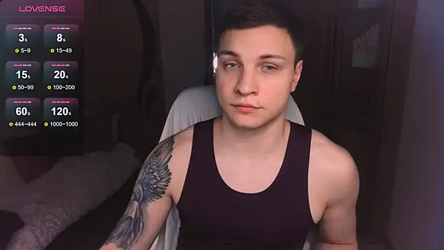 handsome guy01 online show from 24, 1, 2025