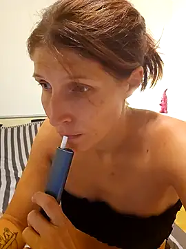 Lenchen  online show from 28, 6, 2026
