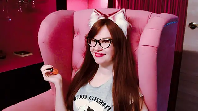 CarolGiggly online show from 4, 12, 2024