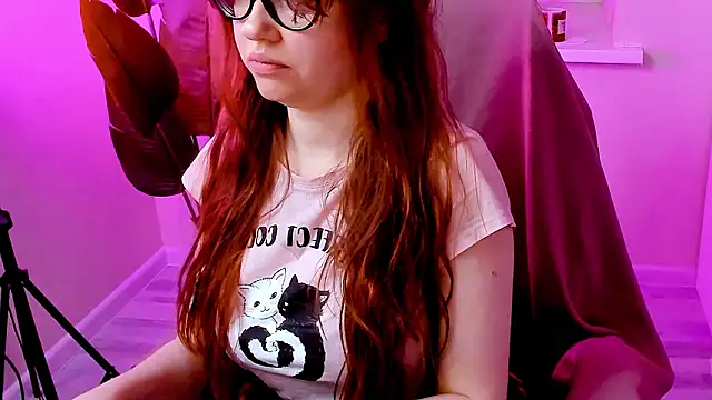 CarolGiggly online show from 8, 2, 2026