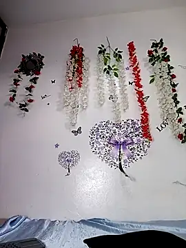 tiffany Bitch online show from 14, 9, 2025