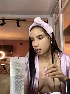 Praga Pink online show from 17, 1, 2025