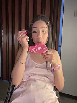 Praga Pink online show from 9, 10, 2025