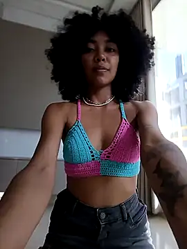 lianisrose online show from 23, 1, 2025