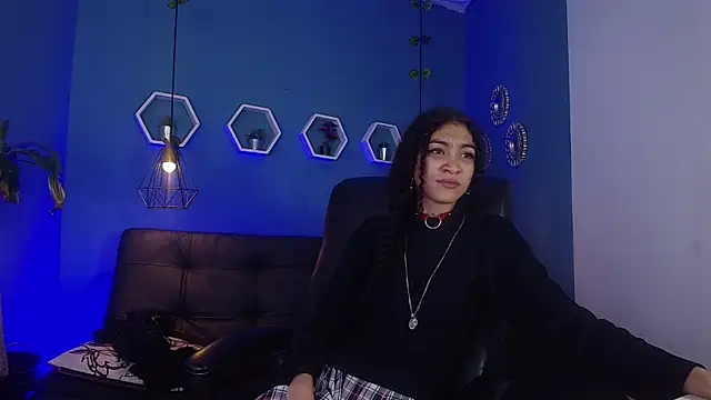 Snapshot of Aurora_ath chatting on 18, 12, 2025 Aurora ath online show from 18, 12, 2025