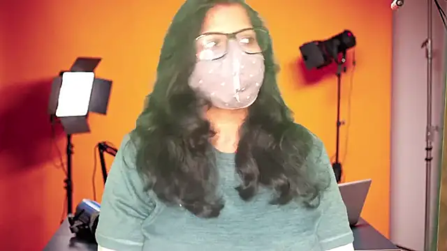 Snapshot of mamoni91 chatting on 13, 9, 2025 mamoni91 online show from 13, 9, 2025