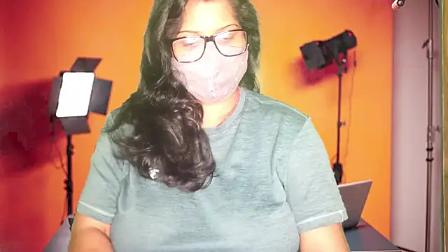 Snapshot of mamoni91 chatting on 23, 9, 2025 mamoni91 online show from 23, 9, 2025