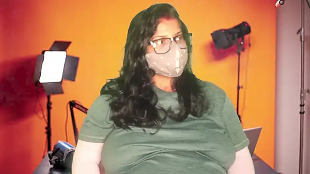 Snapshot of mamoni91 chatting on 30, 10, 2025 mamoni91 online show from 30, 10, 2025