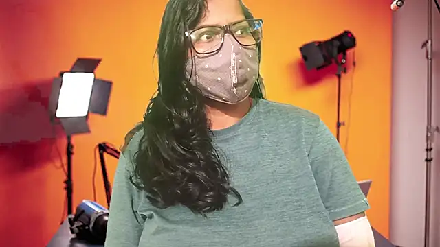 Snapshot of mamoni91 chatting on 15, 11, 2025 mamoni91 online show from 15, 11, 2025