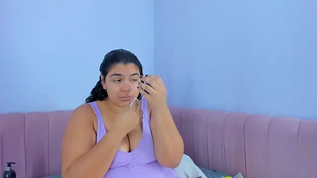 Tiffanymiller00 online show from 14, 12, 2024