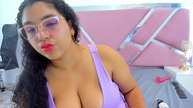 Tiffanymiller00 online show from 26, 12, 2024