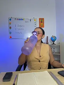 Kay LustyWife online show from 27, 3, 2026