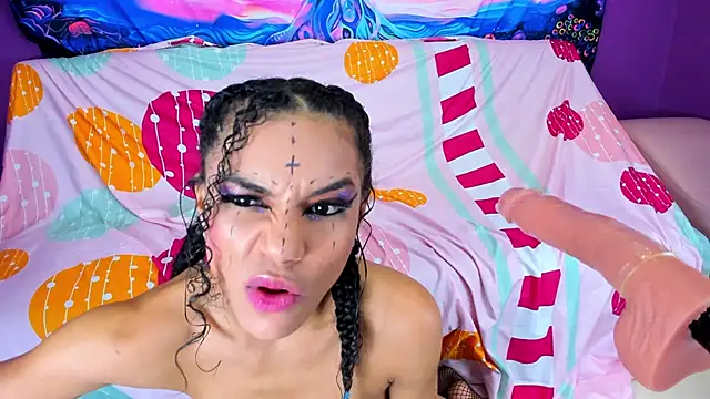 AnnemiekNicole online show from 1, 2, 2025