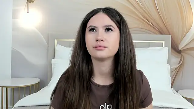 milaleoneli online show from 16, 9, 2025