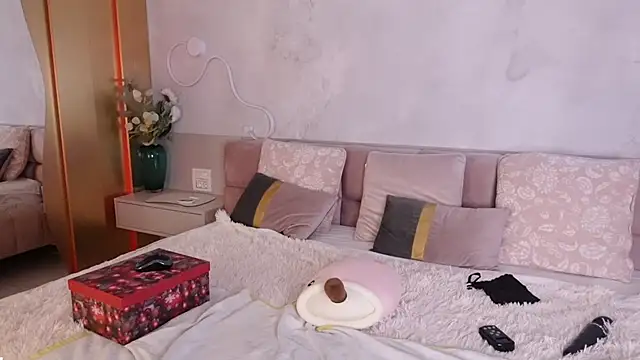 JullyBlair online show from 6, 3, 2025