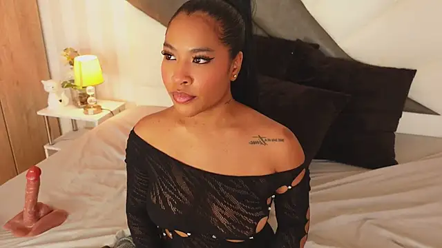 IzzyyBeelmonth online show from 29, 12, 2024