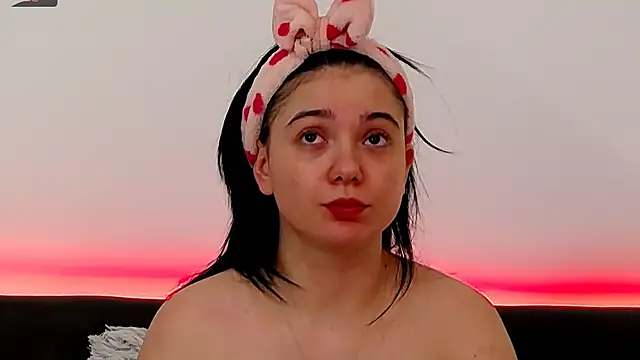 AveryWillow online show from 3, 2, 2025