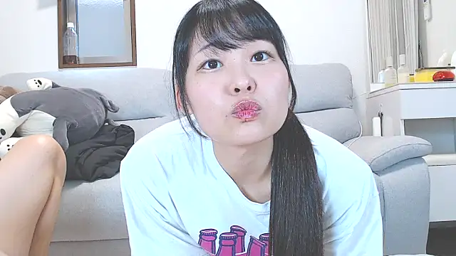 Snapshot of nmnk_CH chatting on 11, 10, 2025 nmnk CH online show from 11, 10, 2025